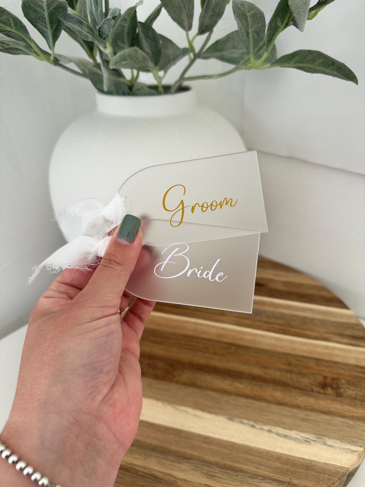 Wedding Table Name Place Cards / Acrylic Name Place Settings / Personalised Wedding Decor / Frosted Acrylic