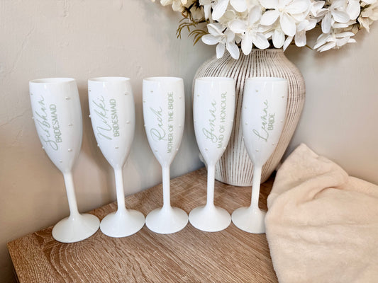 Plastic champagne flutes