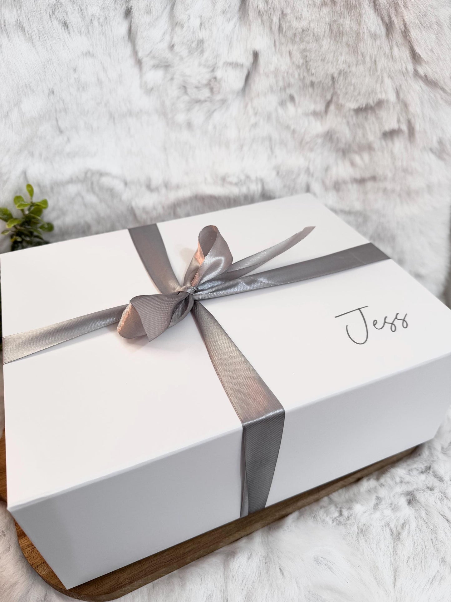 Bridesmaid Gift Box | Maid of honour | Bridesmaid proposal | Gift Box | Decals | Wedding gift